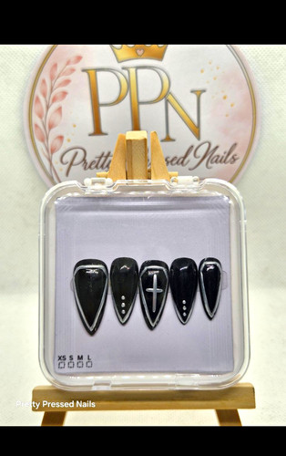 Pretty pressed nails shiny - pressed,